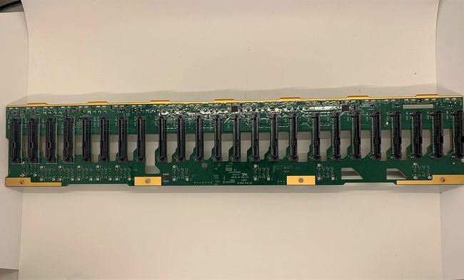 Supermicro BPN-SAS3-216A-N4 Backplane - 4x NVMe - SAS3 - CPLD